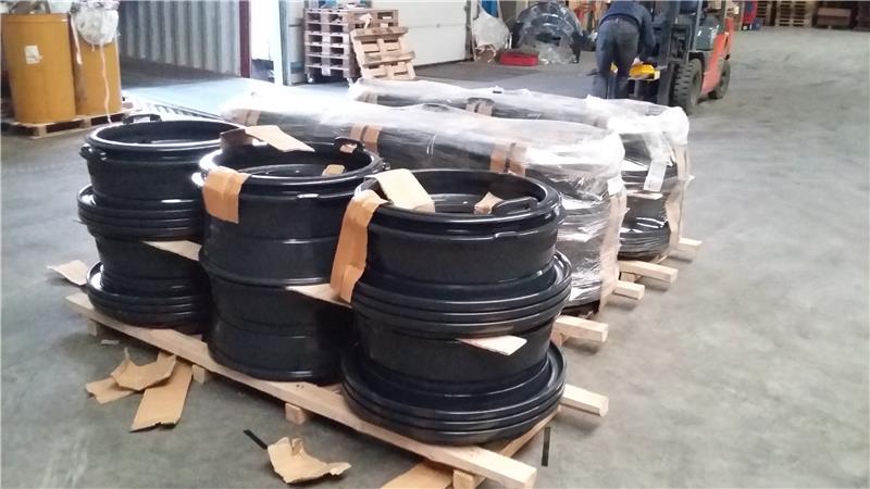 Konecranes Noel Straddle Carrier wheels
