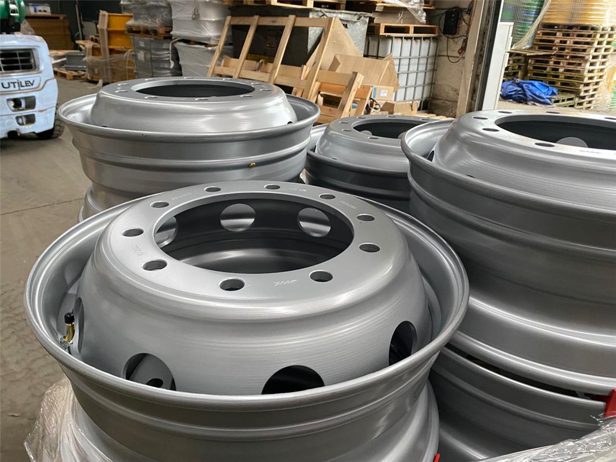 9.00x22.5 truck wheels (offset 175) - Global Wheel